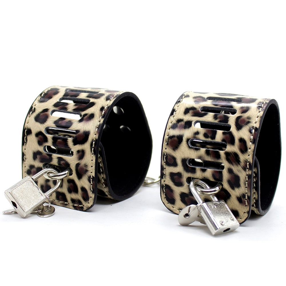 Leopard Master and Slave Bondage set with 8 toys - image 6