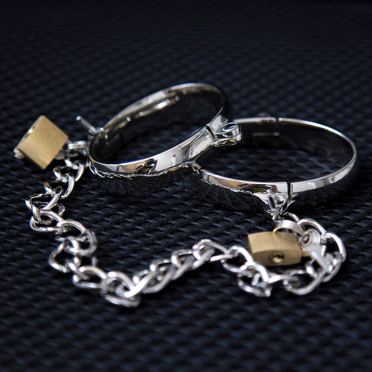 SMALL Metal Handcuffs or Ankle Cuffs 5.5 X 4.5cm Κύρια εικόνα προϊόντος